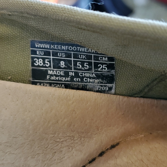 Keen Mary Janes - Picture 4 of 4